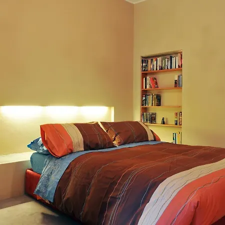 Porta Ticinese Rentclass Ermione * Milánó